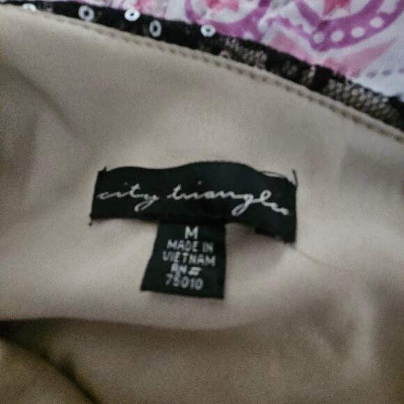 Women's City Triangle Black Dress Size Medium - Picture 3 of 6